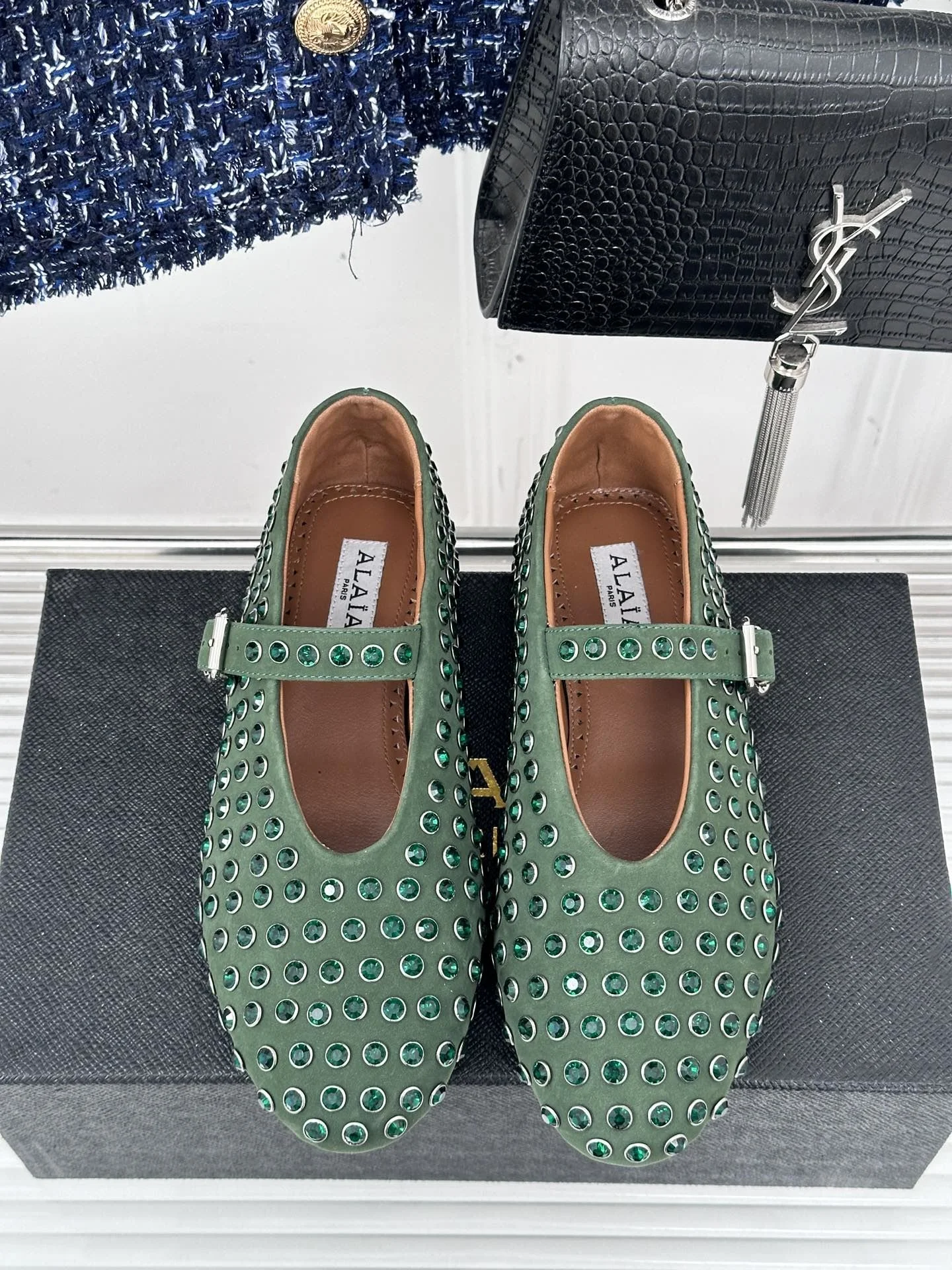 Alaia Shoes Unisex 8518