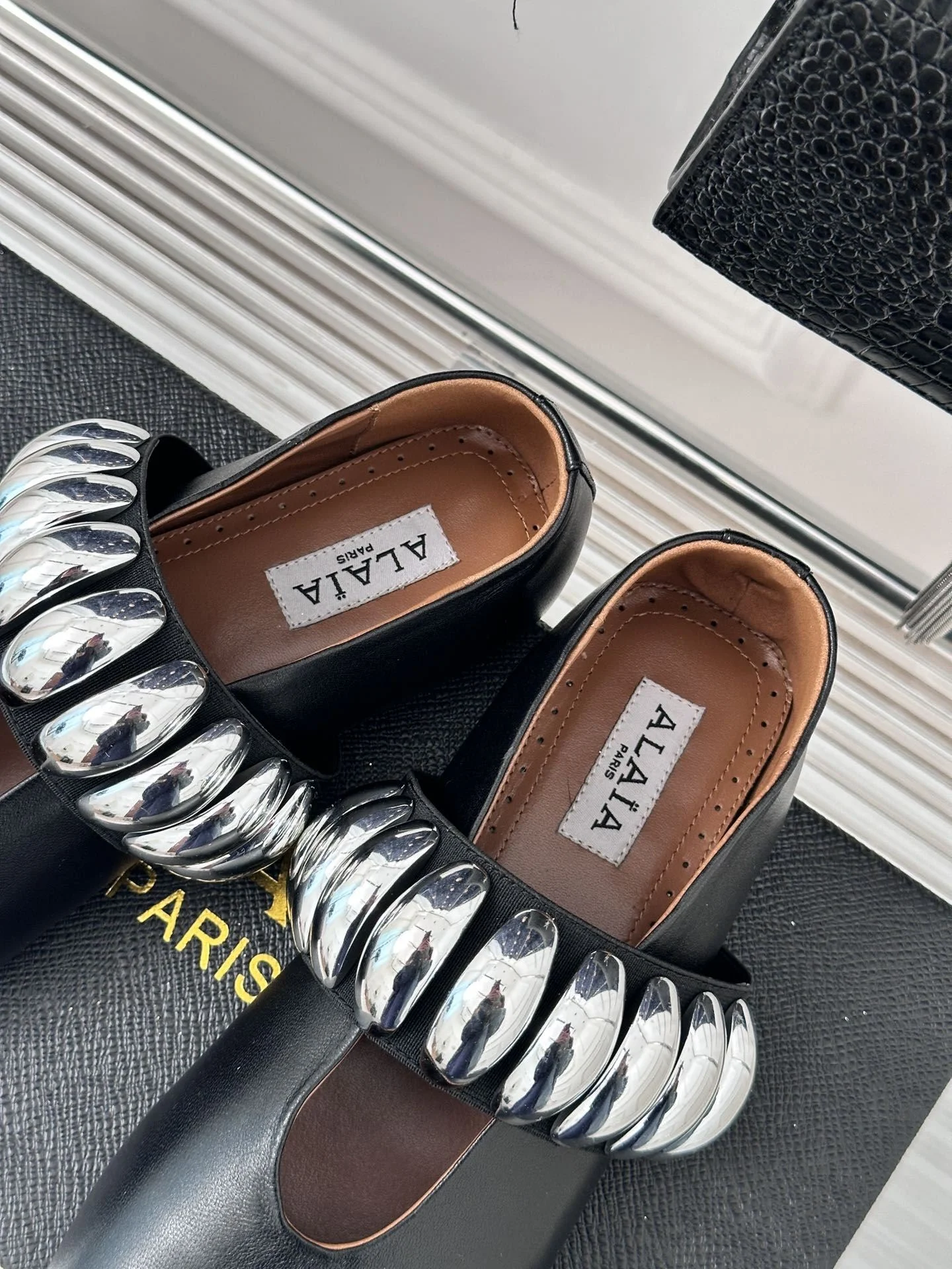 Soft Alaia Shoes 8605