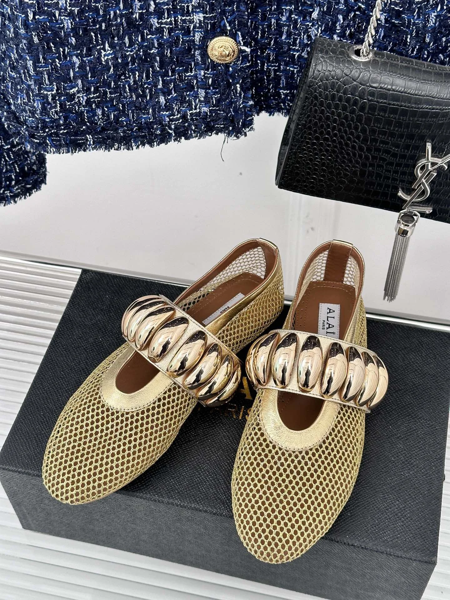 Alaia Shoes Unisex 8502