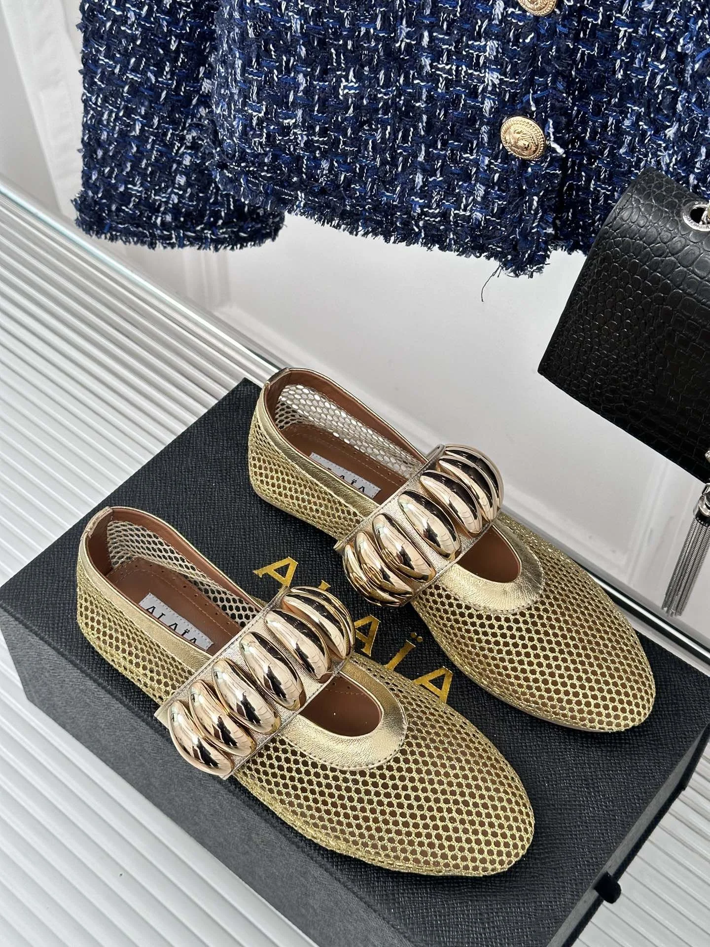 Alaia Shoes Unisex 8502
