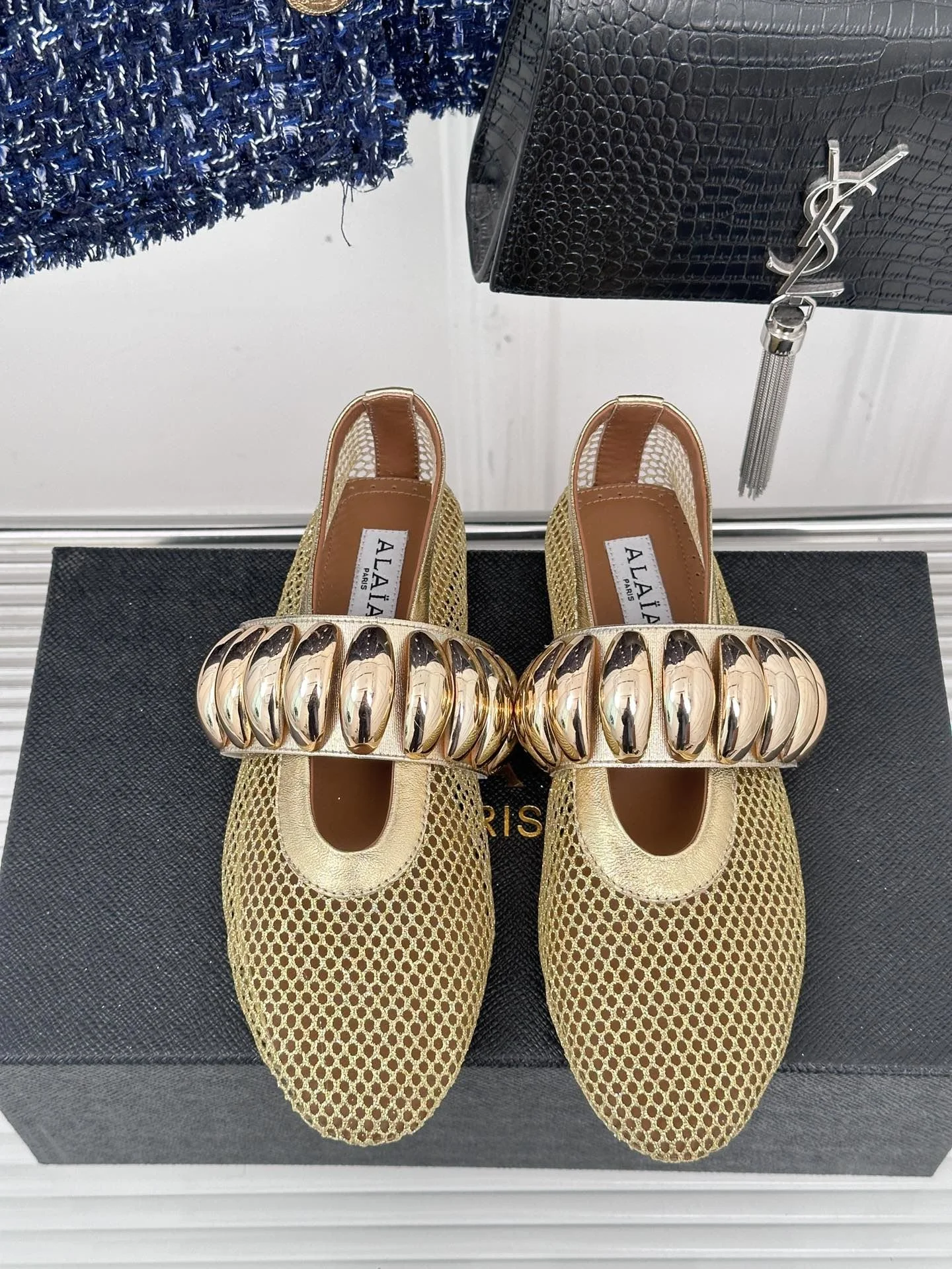 Alaia Shoes Unisex 8502