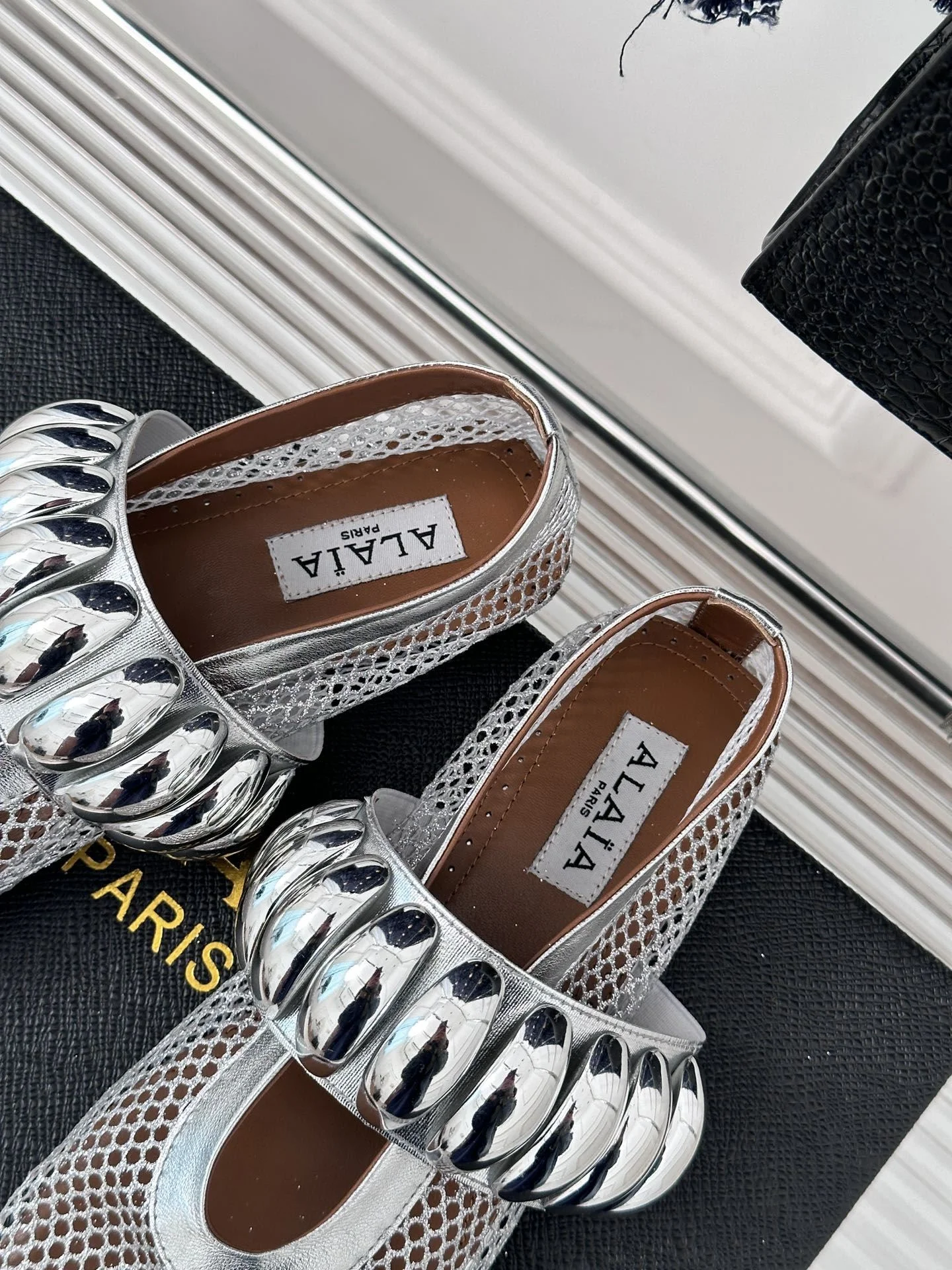 Alaia Shoes OdorResistant 8485