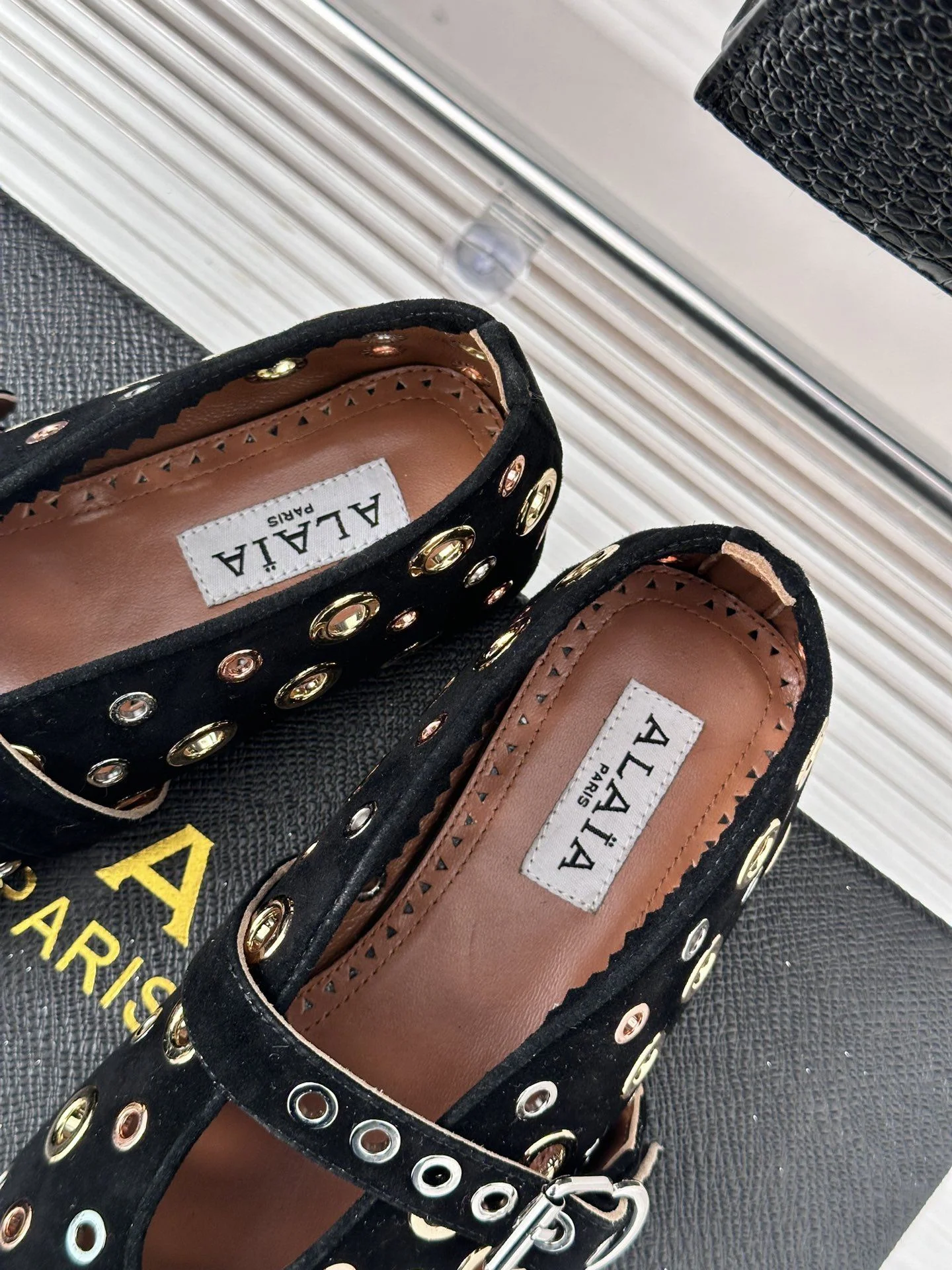Alaia Shoes Bright 8545