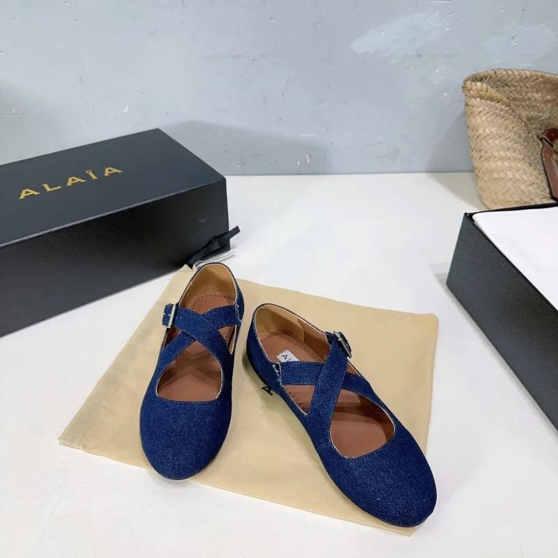 Snug Alaia Shoes 13186