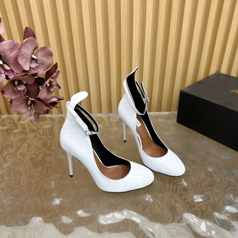 Alaia Shoes RelaxedFit 13182