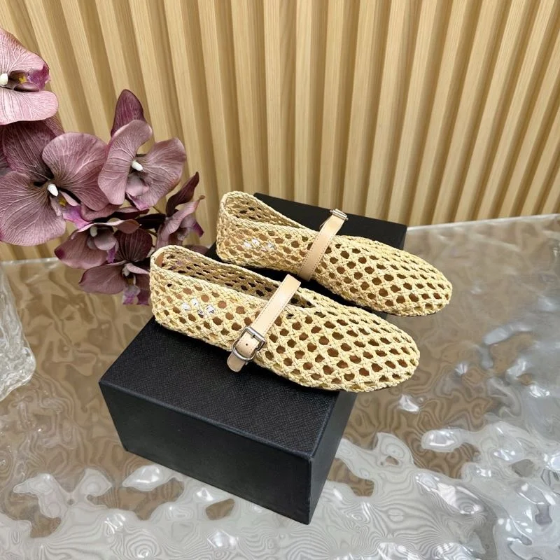 Alaia Shoes Lightweight 10672