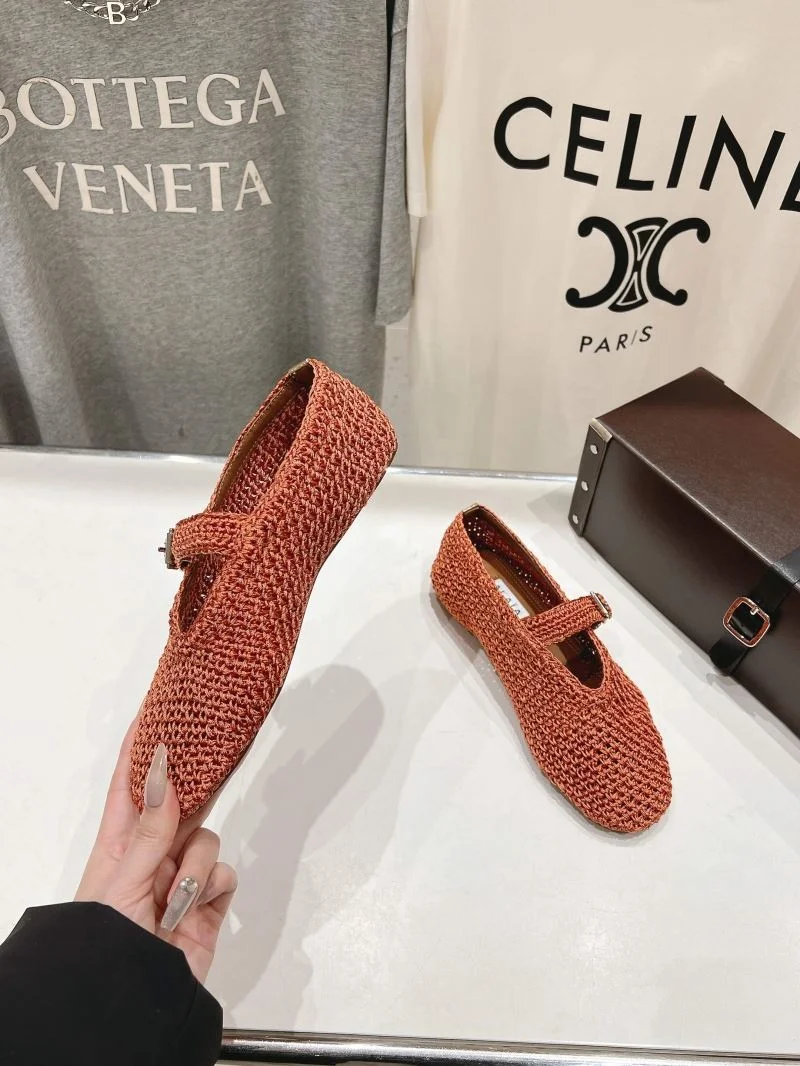 Alaia Shoes Supportive 10660