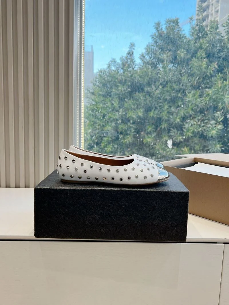 Alaia Shoes Packable 15975