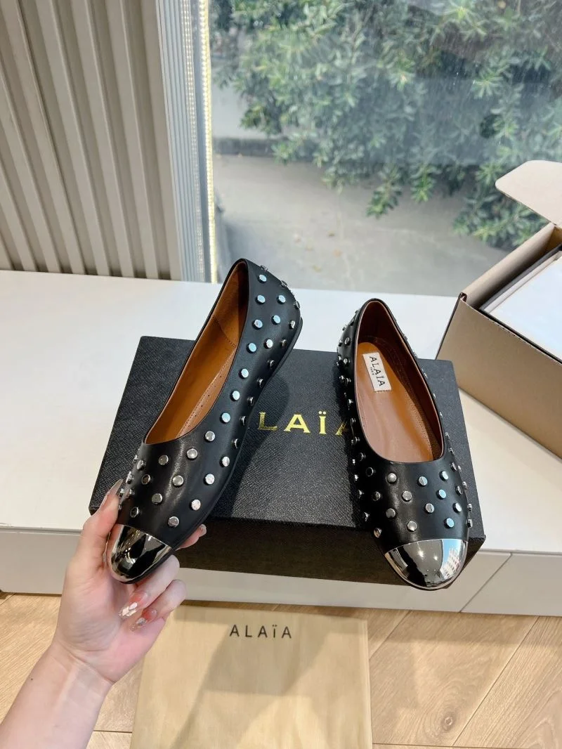 Compact Alaia Shoes 15971