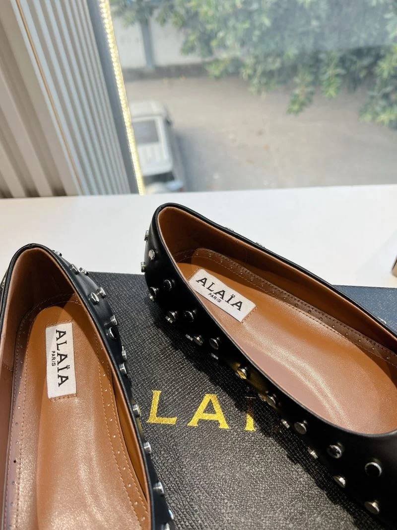 Compact Alaia Shoes 15971