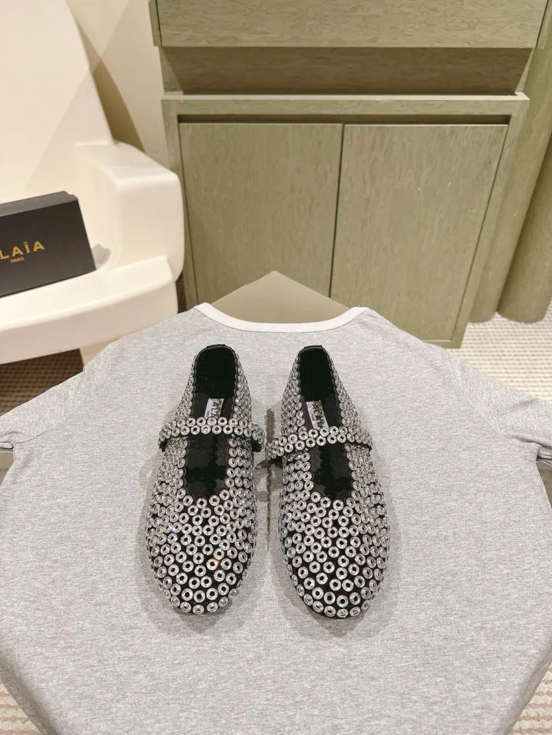 UrbanChic Alaia Shoes 15969