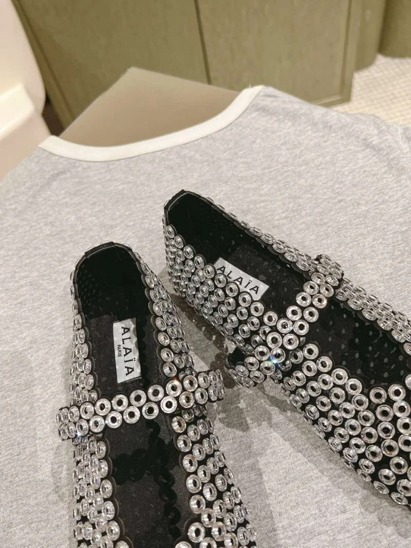 UrbanChic Alaia Shoes 15969