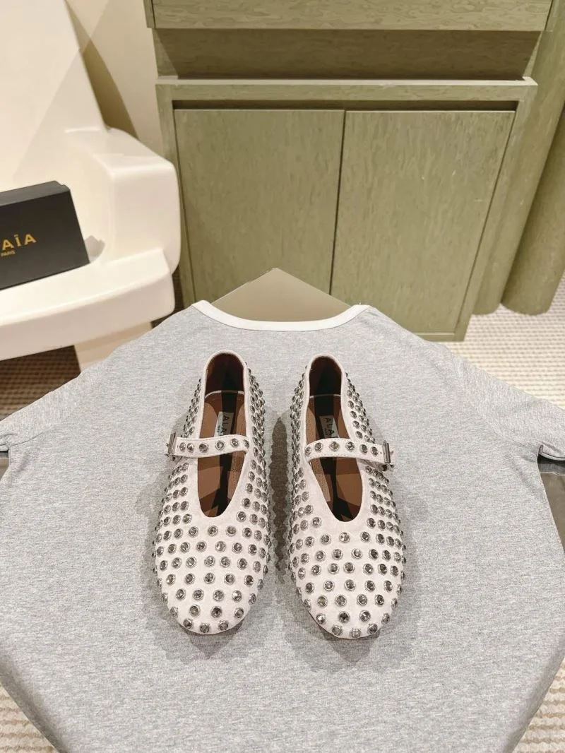 Modern Alaia Shoes 15953