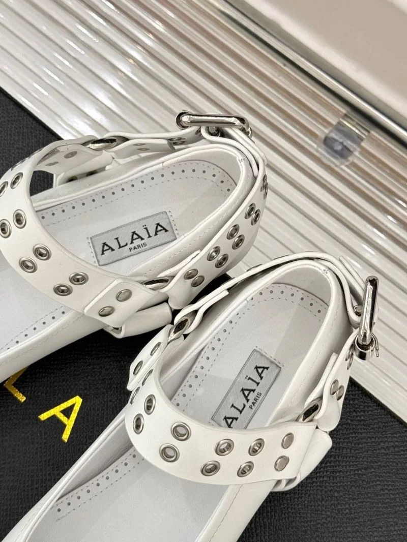 Modern Alaia Shoes 15959