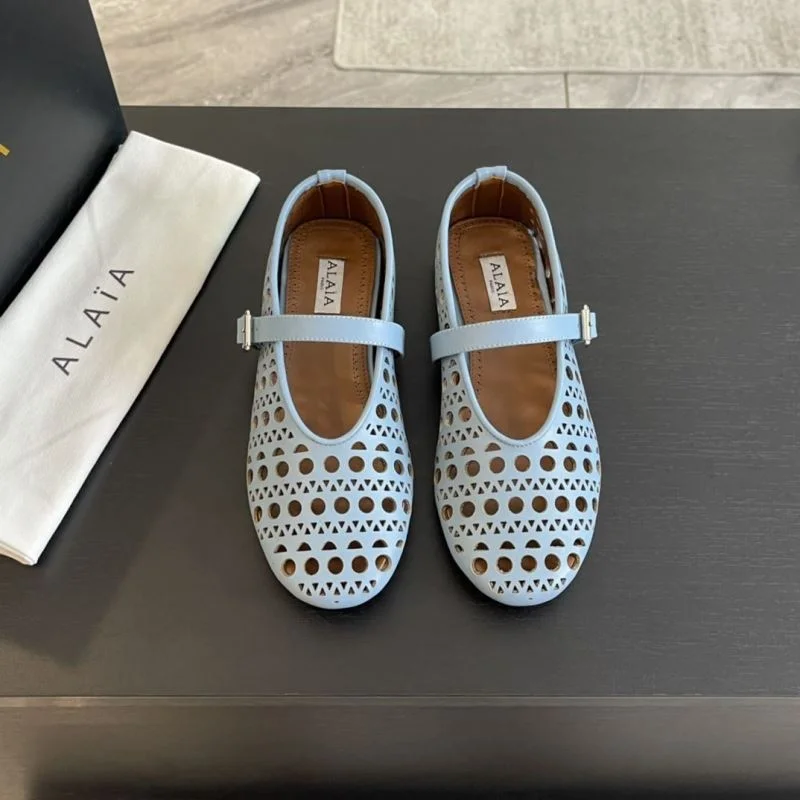 Sleek Alaia Shoes 7012