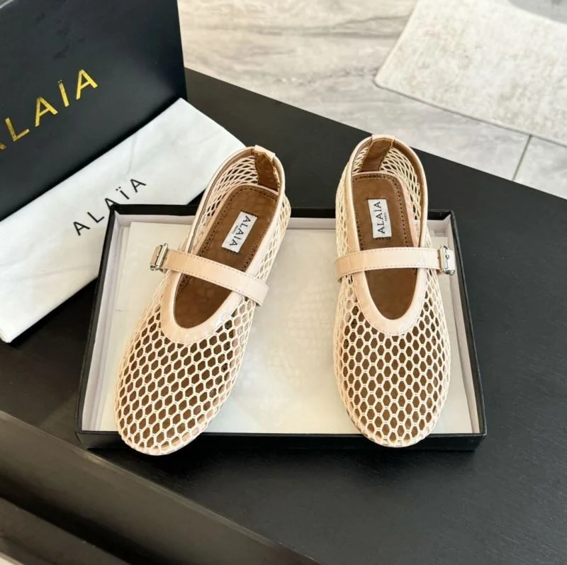 Refined Alaia Shoes 7021
