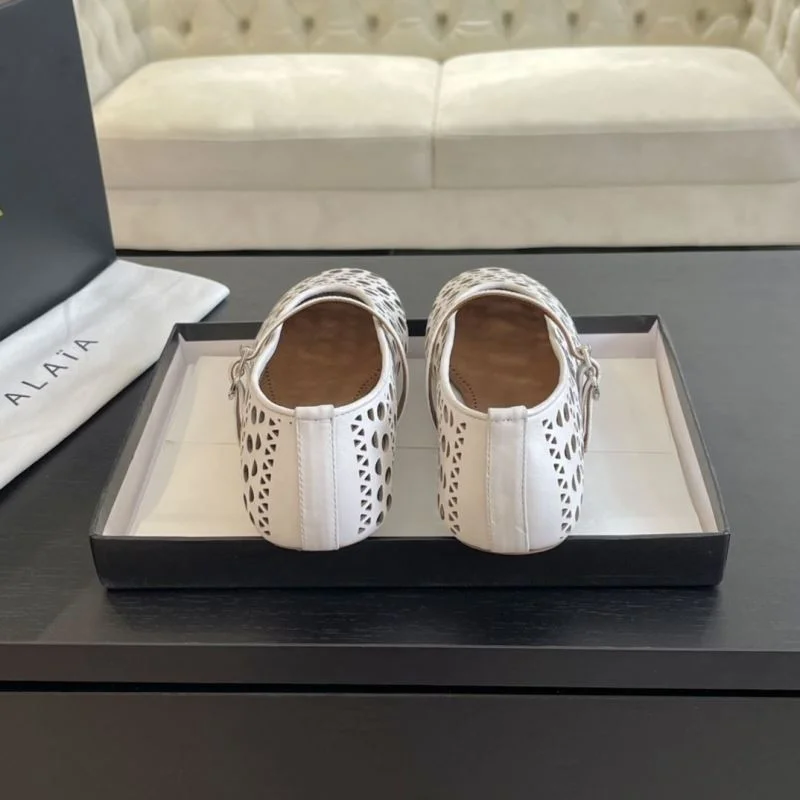 Alaia Shoes WellDesigned 7002