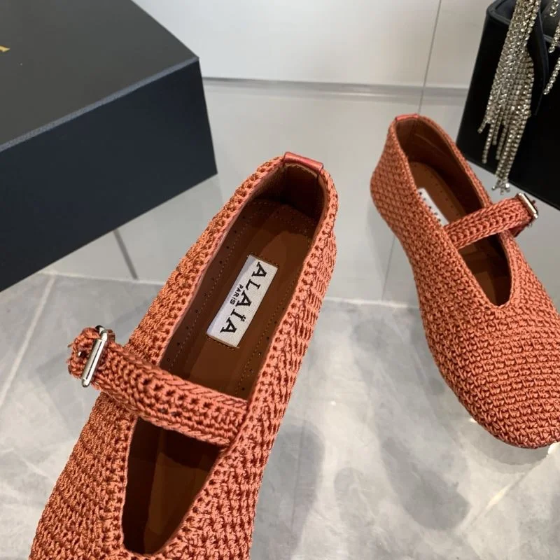 Casual Alaia Shoes 6997