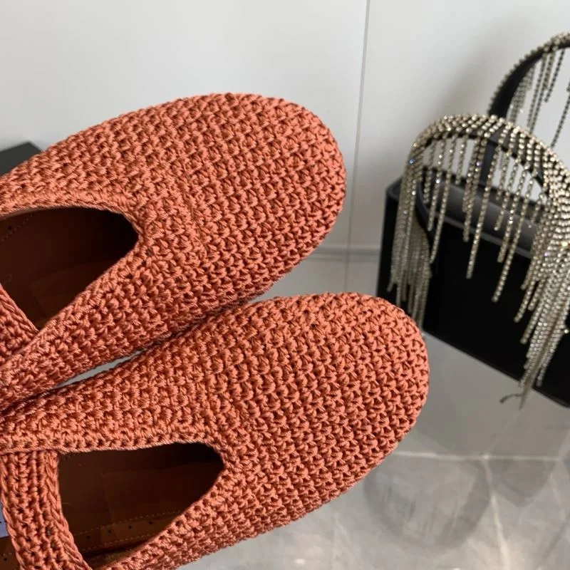Casual Alaia Shoes 6997