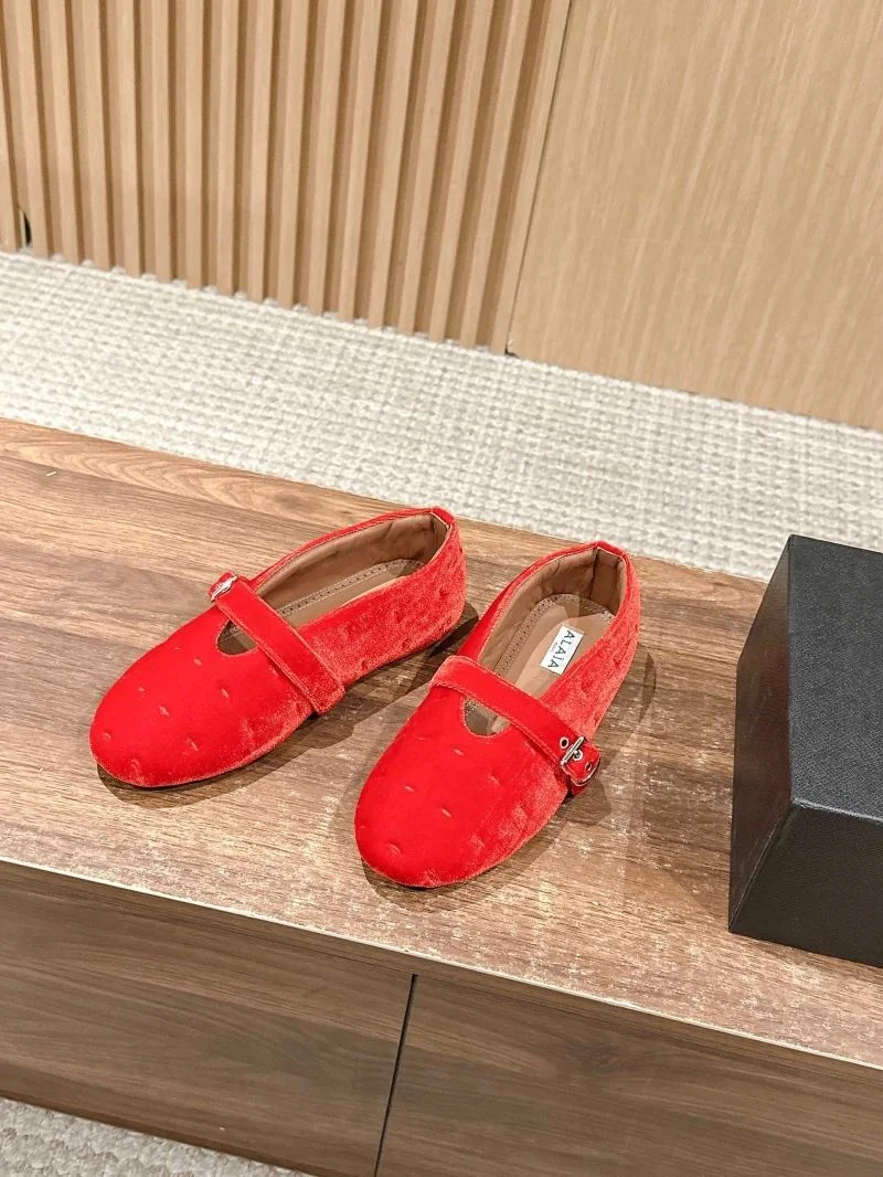 Classic Alaia Shoes 6980