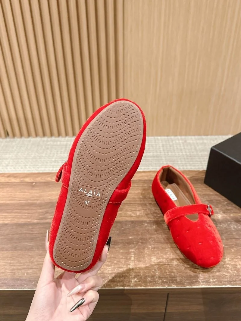 Classic Alaia Shoes 6980