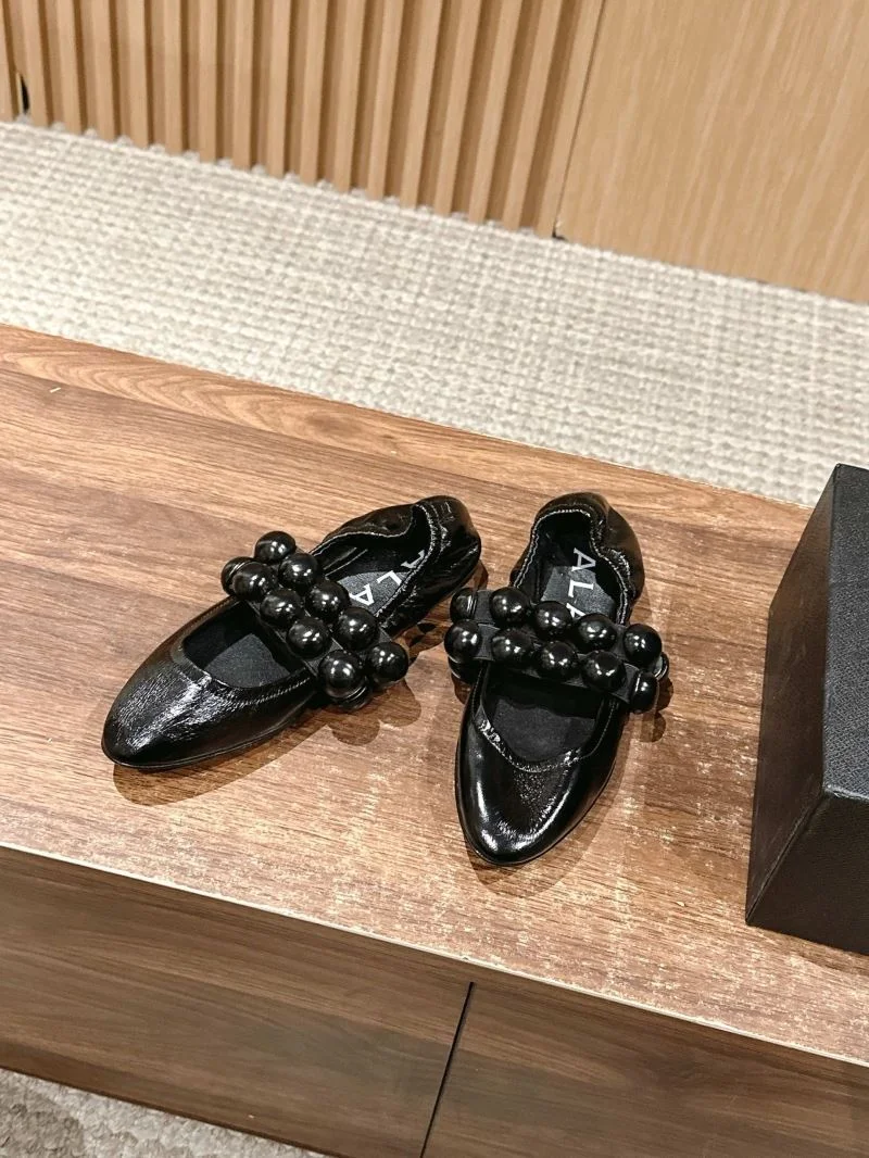 MoistureWicking Alaia Shoes 7014