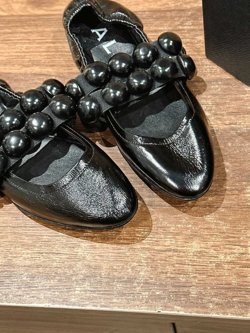 MoistureWicking Alaia Shoes 7014