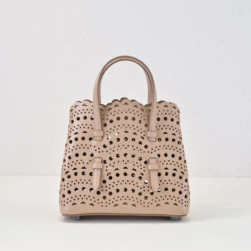 Alaia Shopping Bags Versatile 45515