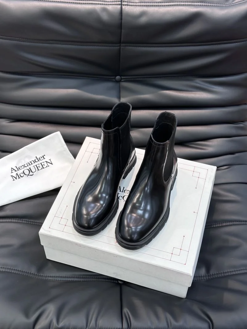 Alexander Mcqueen Boots TimelessDesign 16316