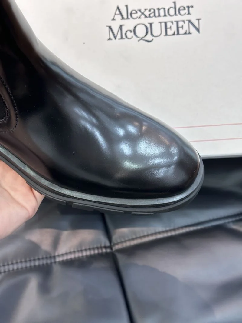 Alexander Mcqueen Boots TimelessDesign 16316