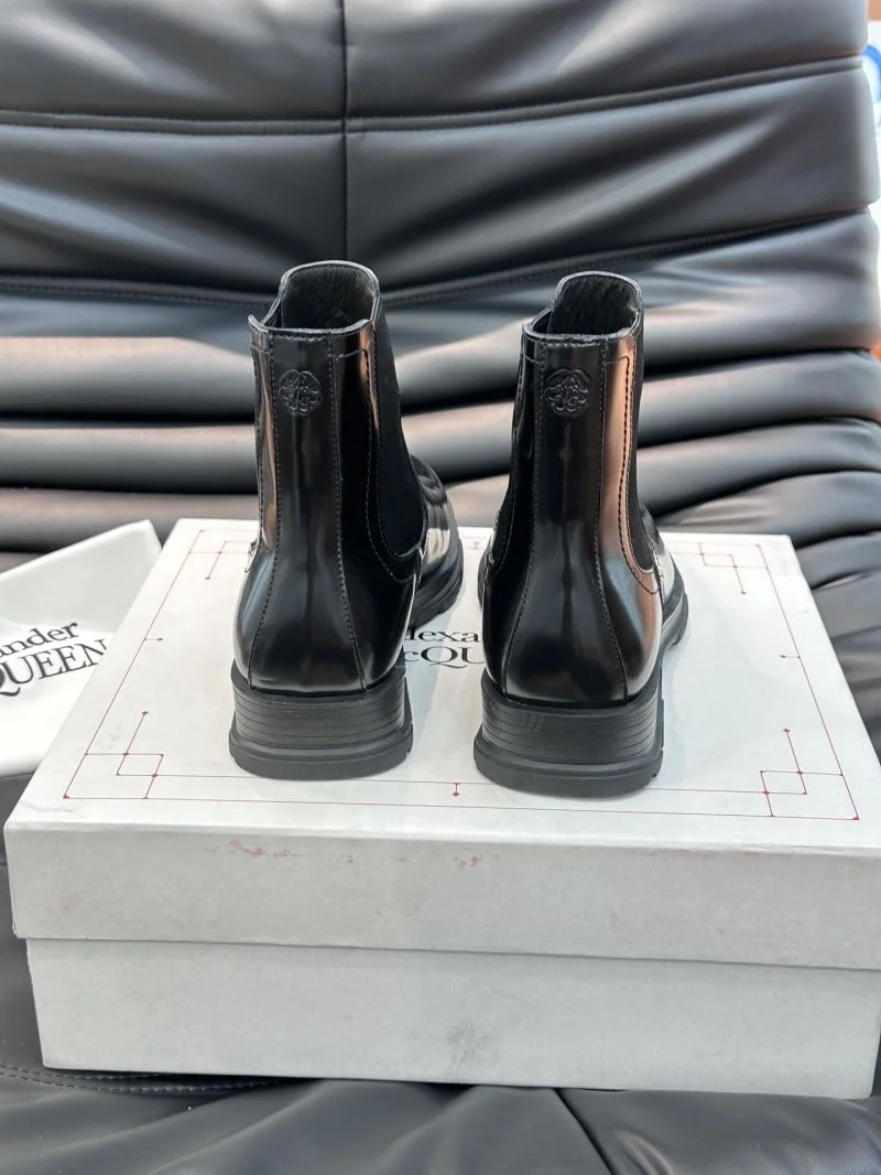 Alexander Mcqueen Boots TimelessDesign 16316