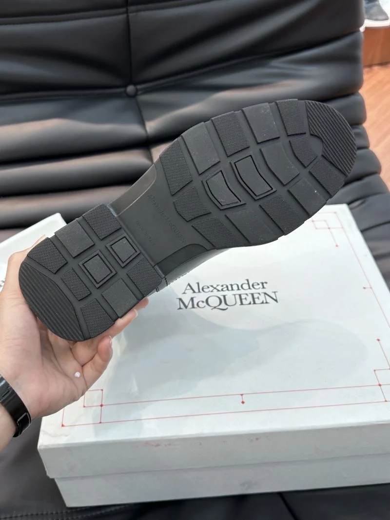 Alexander Mcqueen Boots TimelessDesign 16316