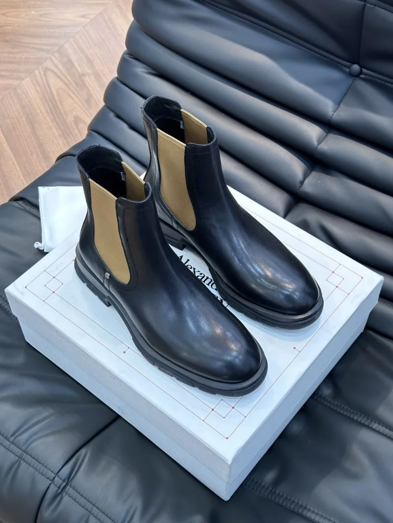 Alexander Mcqueen Boots TimelessDesign 16330