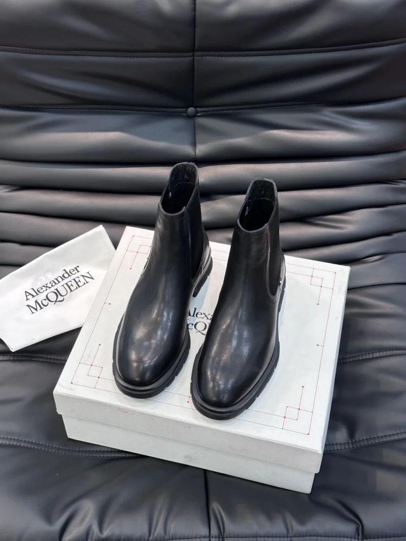 WellDesigned Alexander Mcqueen Boots 16326