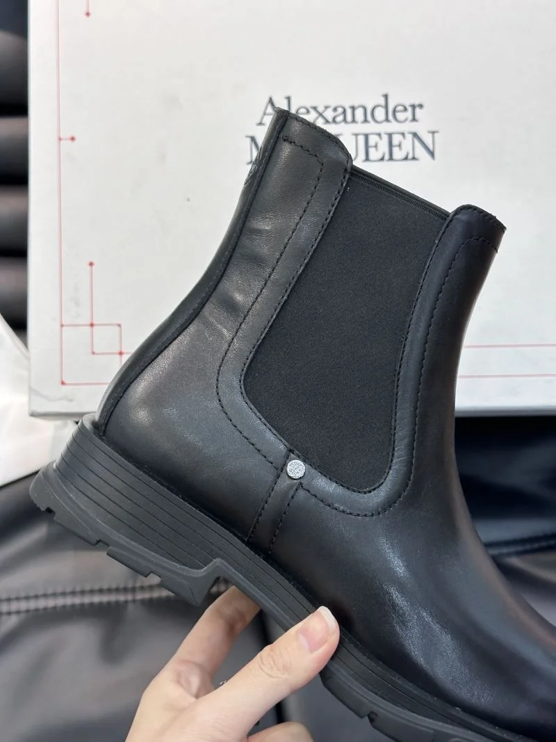 WellDesigned Alexander Mcqueen Boots 16326