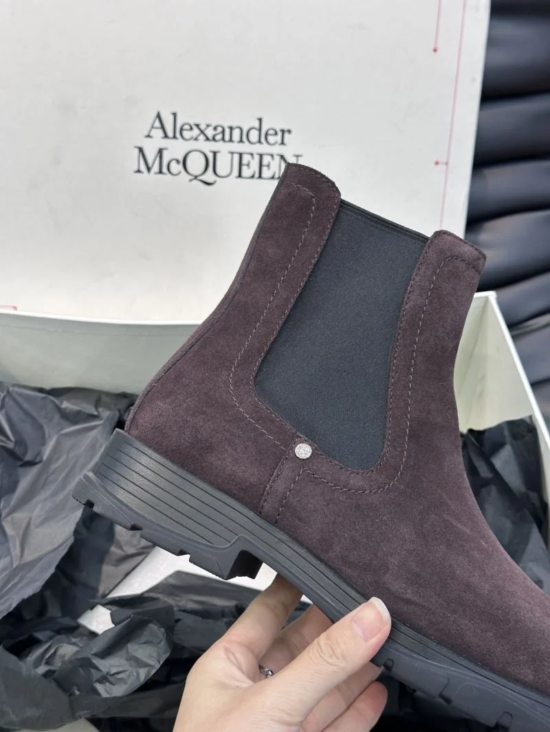 Alexander Mcqueen Boots Snug 16324