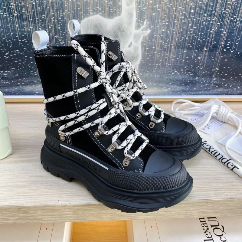 Alexander Mcqueen Boots Breathable 16501