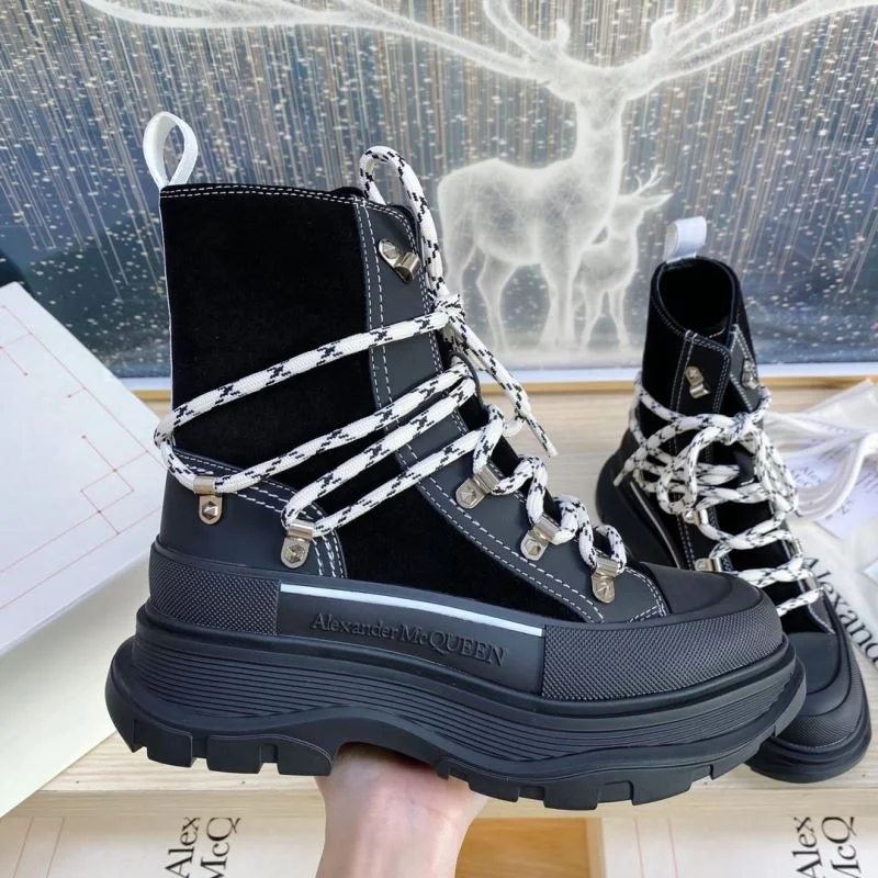Alexander Mcqueen Boots Breathable 16501