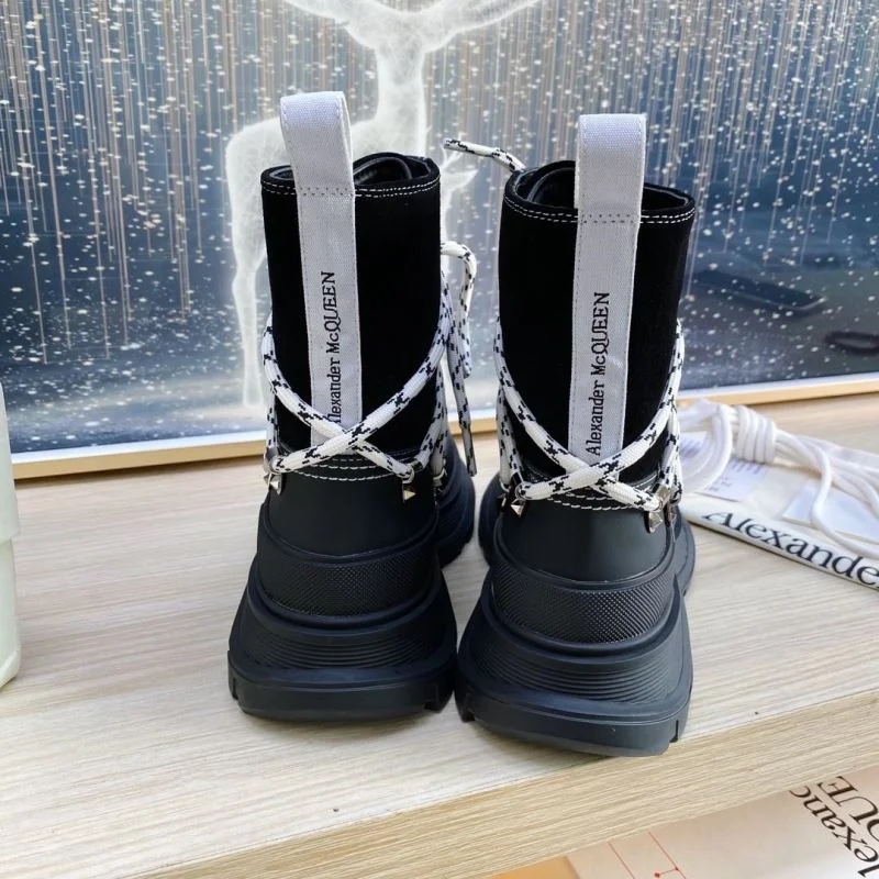 Alexander Mcqueen Boots Breathable 16501