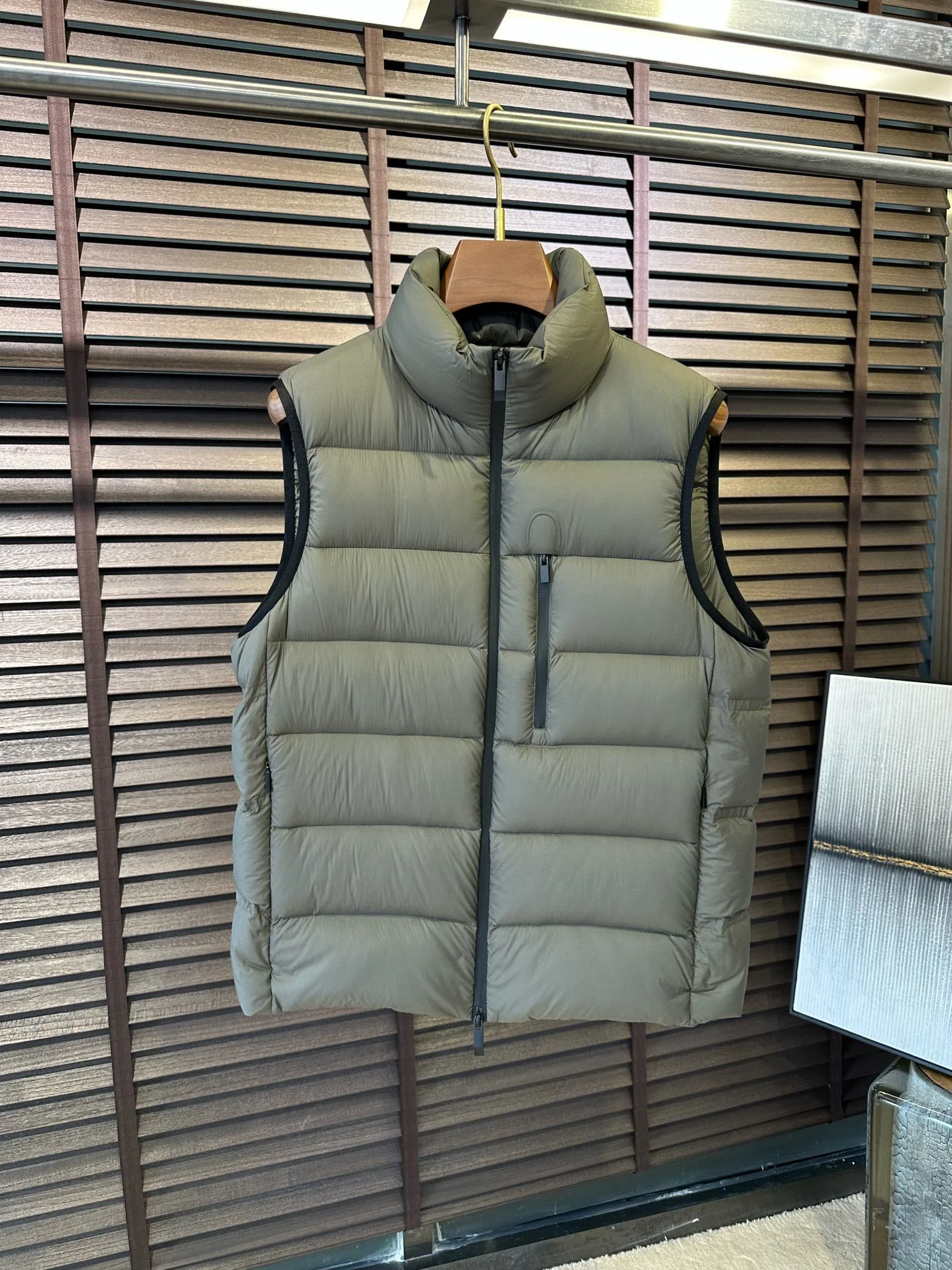 TechFriendly Alexander Mcqueen Down Jackets 165487