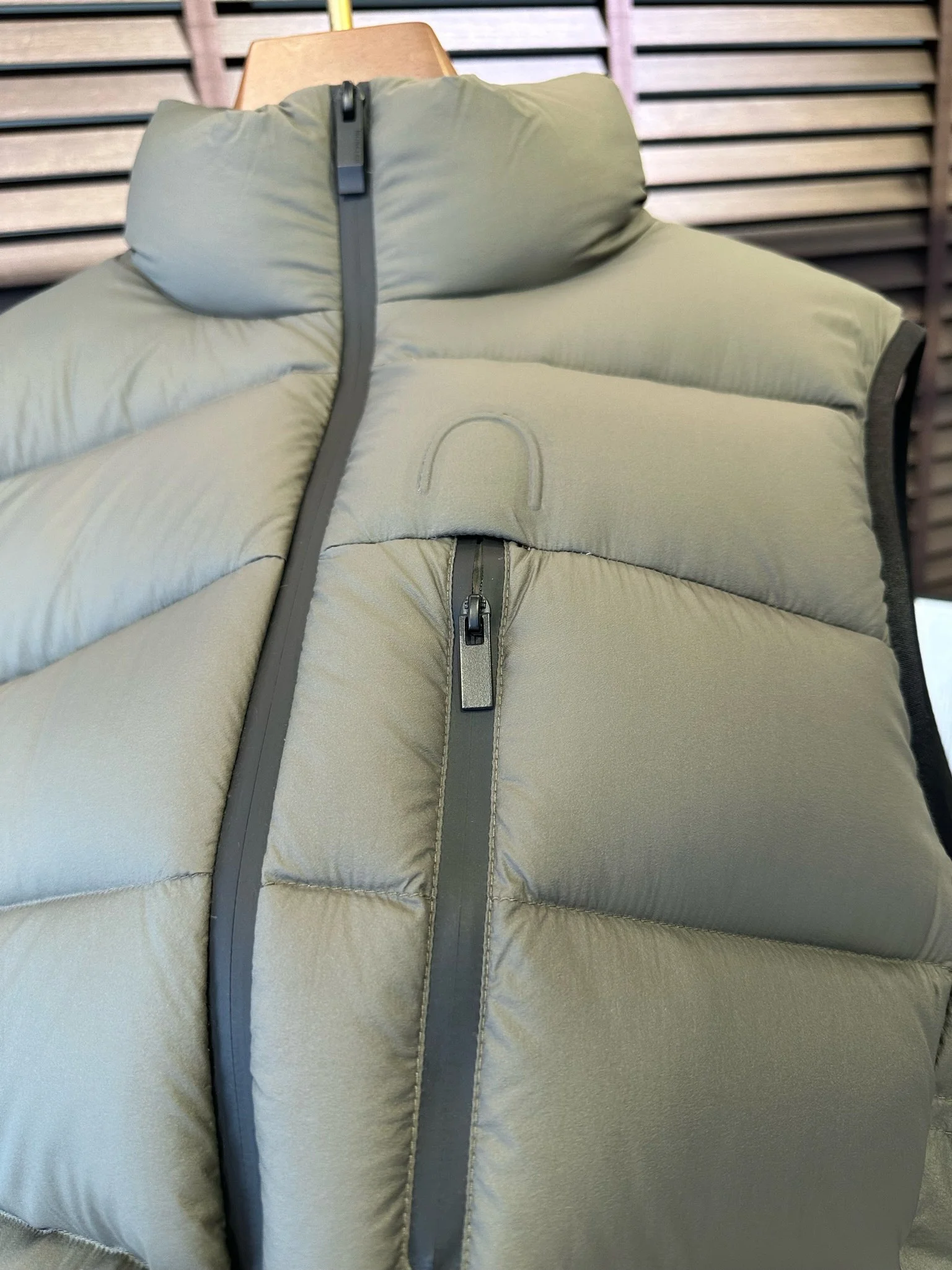 TechFriendly Alexander Mcqueen Down Jackets 165487