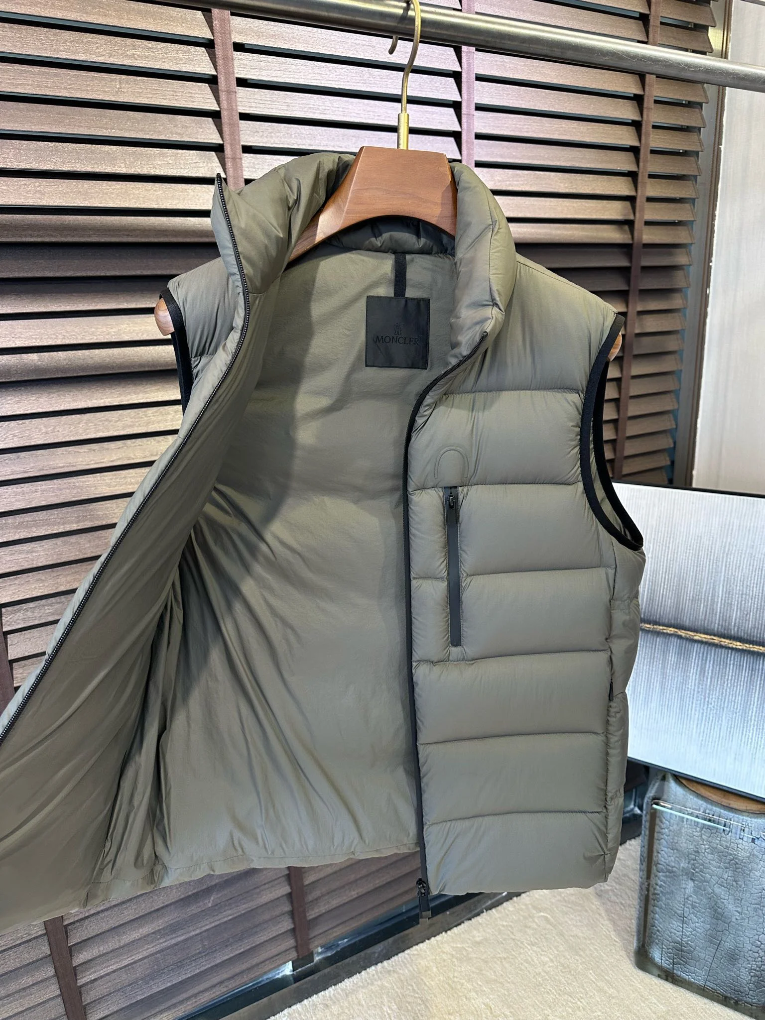 TechFriendly Alexander Mcqueen Down Jackets 165487