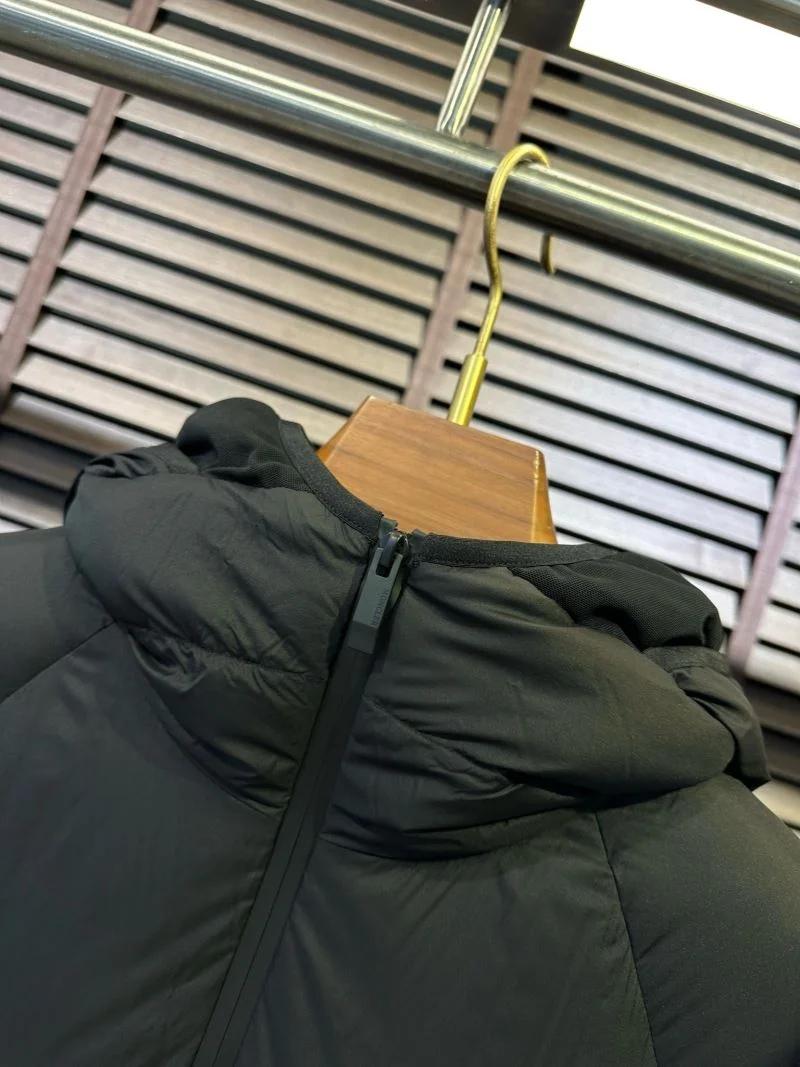 Alexander Mcqueen Down Jackets GoodFit 165000