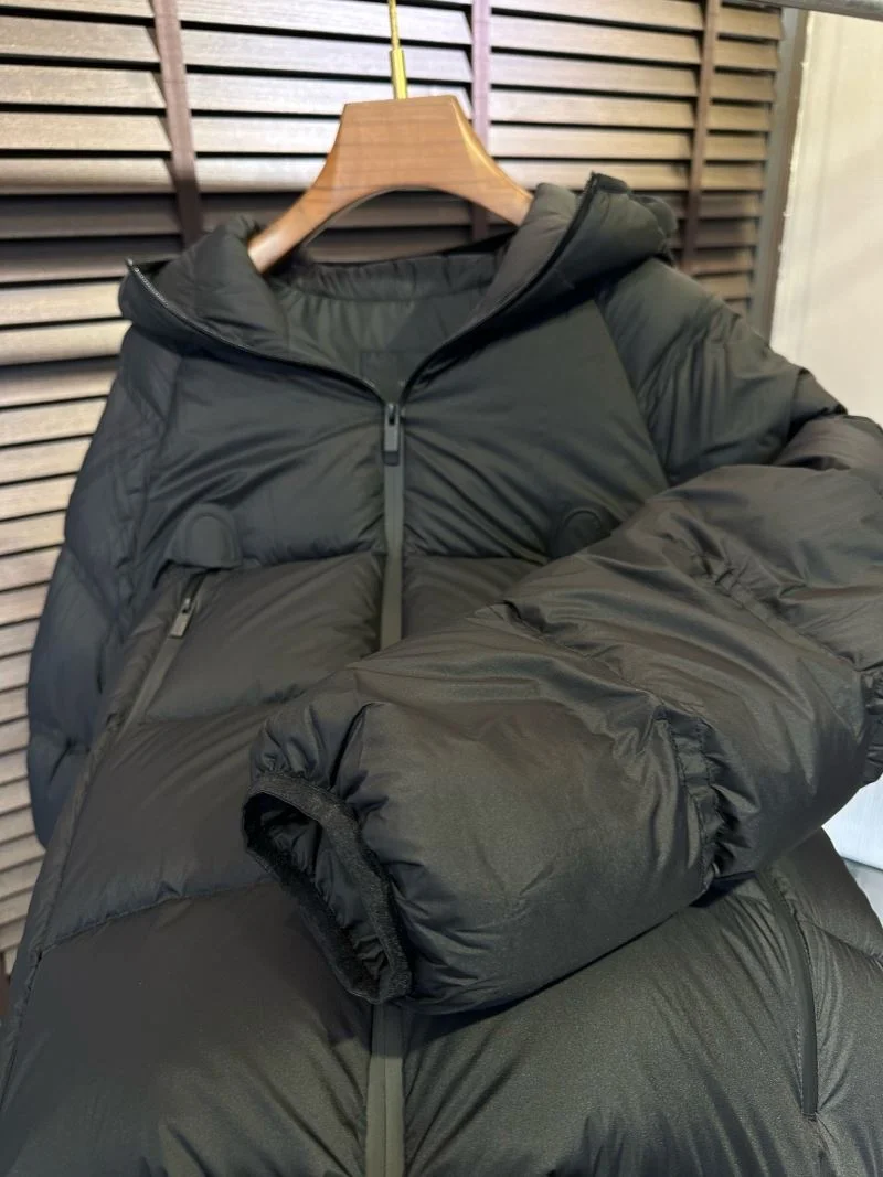 Alexander Mcqueen Down Jackets GoodFit 165000
