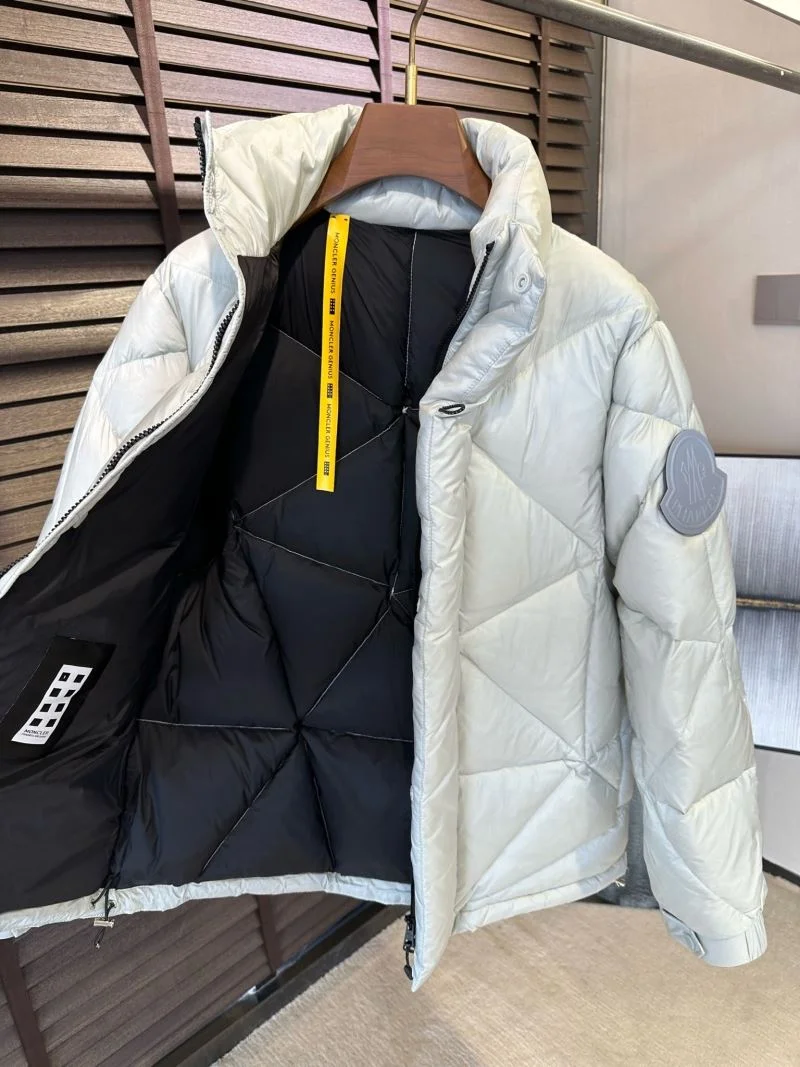 Alexander Mcqueen Down Jackets Lightweight 165037
