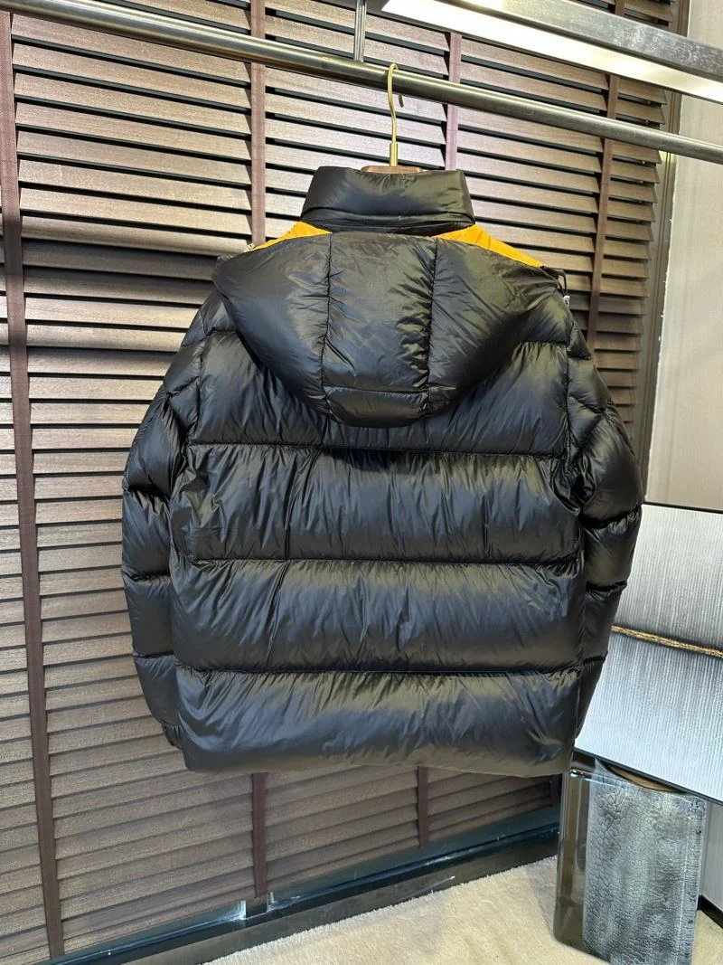 Alexander Mcqueen Down Jackets MoistureWicking 164987