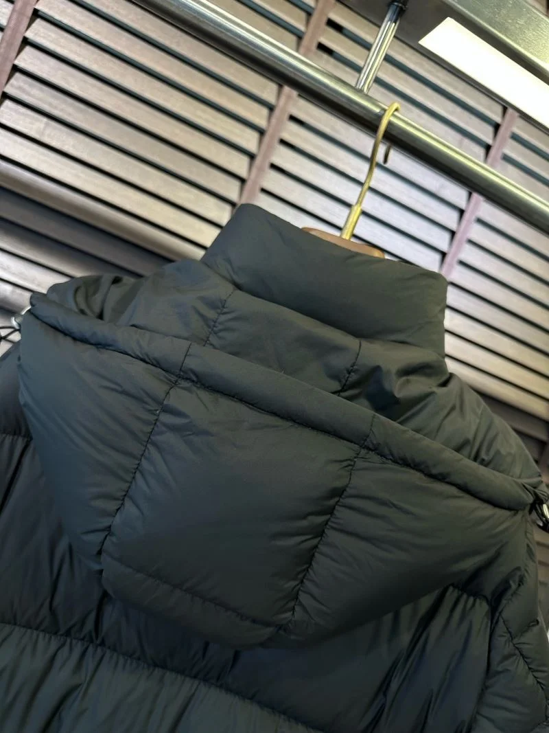 Alexander Mcqueen Down Jackets SmoothTexture 164985