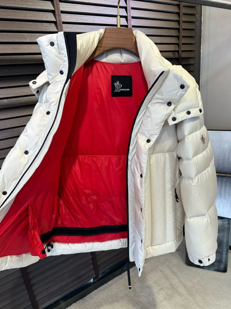 Alexander Mcqueen Down Jackets StreetReady 164991