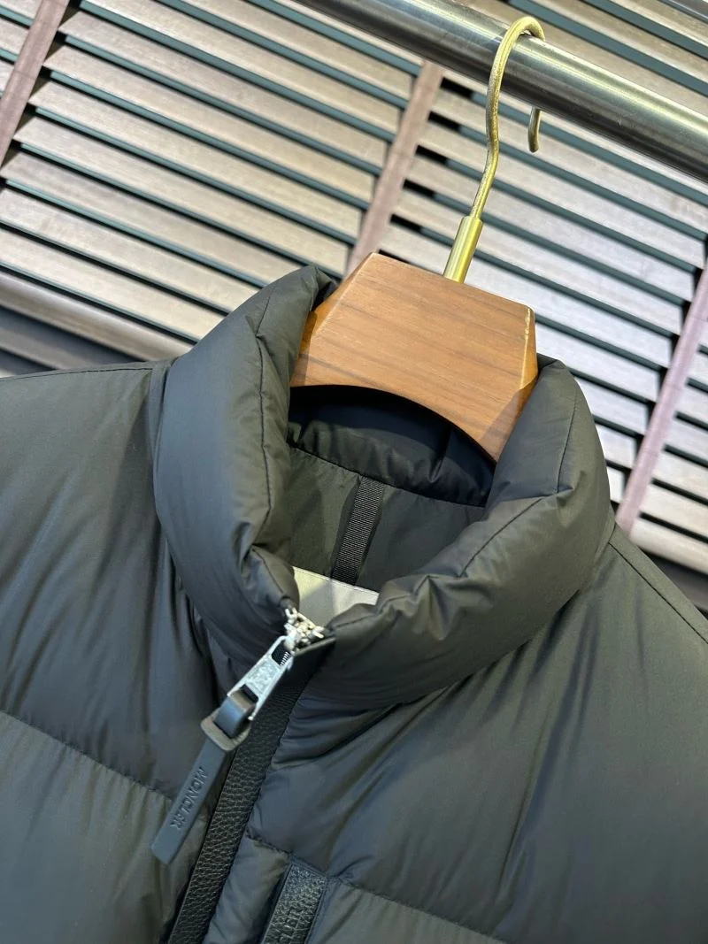 Alexander Mcqueen Down Jackets TravelReady 164726