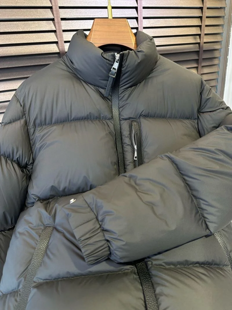 Alexander Mcqueen Down Jackets TravelReady 164726